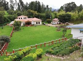 Hacienda Moncora, un lugar hermoso para toda la familia y los amigos, lodge en El Rosal