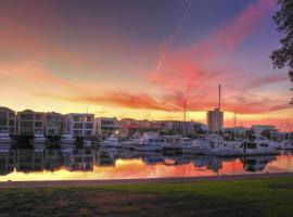 Haven Marina Motel, motel v destinaci Adelaide