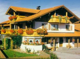 Gästehaus Kerpf inclusive KönigsCard, hostal o pensión en Nesselwang