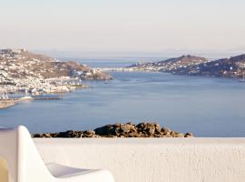 Amare Mykonos, vila mieste Tourlos