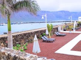 La Graciosa Magnolia Evita Beach, Frente Mar, hotel with parking in Caleta de Sebo
