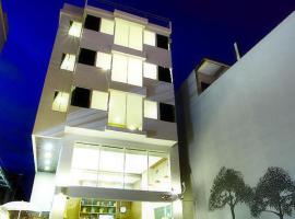 77阁楼旅馆，位于曼谷的酒店