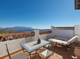 La Almunia de la Alpujarra, hotel sa bazenima u gradu Yegen