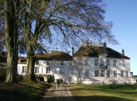Le Chateau de Prauthoy, Bed & Breakfast in Prauthoy