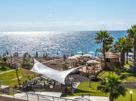 Aregai Marina Hotel & Residence, hotel golf di Santo Stefano al Mare