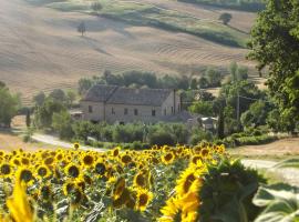 "La Casa degli ulivi Art B&B", hotell sihtkohas Trecastelli