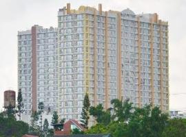 Standard Room with Balcony 658, hotel sa Tagaytay