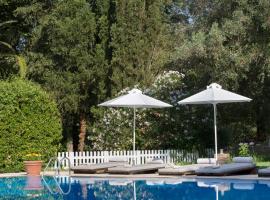 Pelecas Country Club, kh&aacute;ch sạn 4 sao ở Pelekas