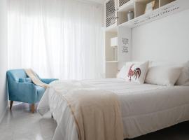 2 Room Condo - 5 mins from Costa da Caparica Beach & Bars, hotel v destinaci Costa da Caparica
