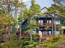 Middle Beach Lodge, accessible hotel in Tofino