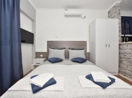 Apartments Song of Joys, hôtel 3 étoiles à Makarska