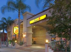 Super 8 by Wyndham North Hollywood, hotel perto de Aeroporto de Hollywood Burbank - BUR, 