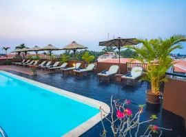 City River Hotel