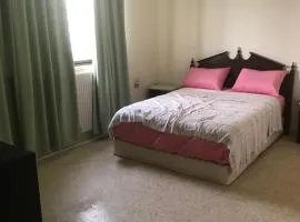 BIG ROOM