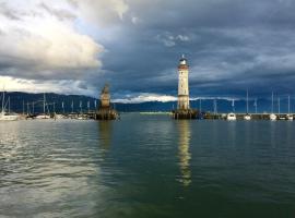 Modernes Apartment am Bodensee, hotel v destinaci Wasserburg
