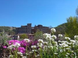 Ostello Castello del Barone di Beaufort, hotel Belforte allʼIsauróban