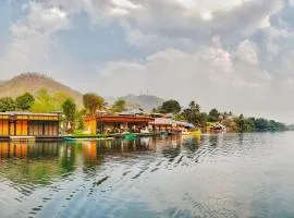 Baan Krupong