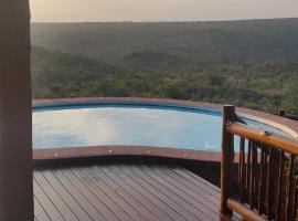 Sunset Private Game Lodge Mabalingwe, cabin in Warmbaths