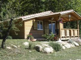 Domaine Lou Cevenol, готель у місті Aulas