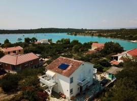 Apartment NECA, hotel a Lovište