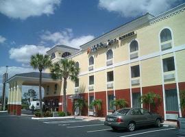 Ruskin Inn (Formerly Holiday Inn Express Tampa-Sun City Center), hotel v destinaci Ruskin