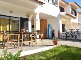 Surf House Peniche, hostel no Baleal