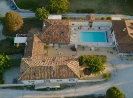 Norpech, hotel cu piscine din Penne-dʼAgenais