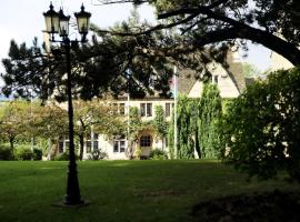 Hatton Court Hotel, hotel di Gloucester