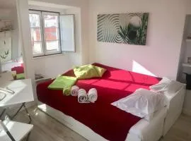 Pequeno Hostel Studio