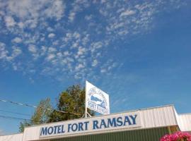 Motel & Camping Fort Ramsay, hotel in Gaspé