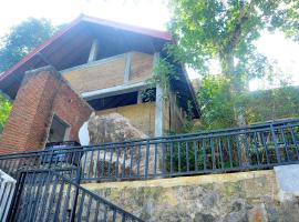 Boulder Bungalow Holiday Resort, hotel v destinaci Elpitiya