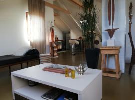 Naiadi Loft Apartment: Nerezine şehrinde bir otel