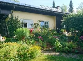 Landhaus Bernecker, Bay.W., hotel in Rinchnach