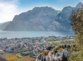 Appartamento Ellen, hotel en Nago-Torbole