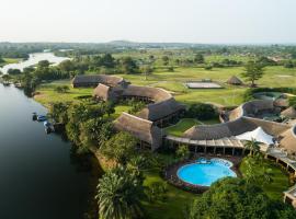 The Royal Senchi Hotel and Resort, hotel in Akosombo