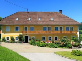 Ferienhof am Landsberg: Obergrünburg şehrinde bir ucuz otel