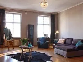 Marilyn Apartment