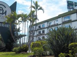 Canoas Parque Hotel, מלון בקנואס