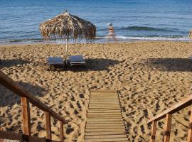 The Mini Beach Hotel, Stalos-strönd, Stalós, hótel í nágrenninu