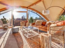 Under Canvas Grand Canyon, luxury tent in Valle