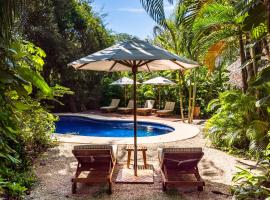 The Sunset Shack, spa hotel in Nosara