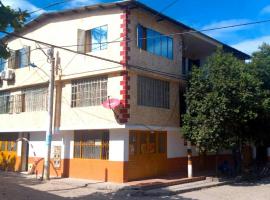 Merkezi Saray, hotel di Villavieja