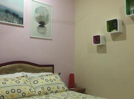 Ivory Home Stay & Self-Catering Guest House, hotell sihtkohas Ja-Ela
