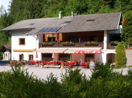 Ferienwohnung Kirchbrücke, hotel v destinaci Mieders