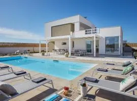 Sariva Villa CaseSicule - heated Pool, Beach at 50 m