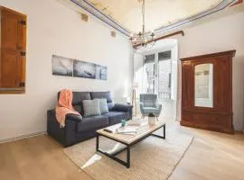 Bravissimo Plaça del Vi, Authentic Historic Apartment