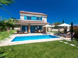 Luxury Villa Maša, hotel v destinaci Dobrinj