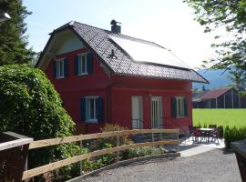 Erwins Ferien-Paradies, hotel con estacionamiento en Hörbranz