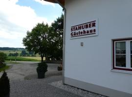 Zemu izmaksu kategorijas viesnīca Gästehaus Stahuber pilsētā Feldkirhene-Vesterhama