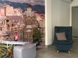 Hotel Alcazar, hotel di La Candelaria, Medellin